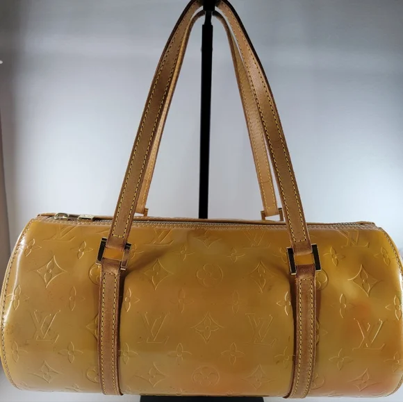 LOUIS VUITTON Monogram Papillon Vernis Patent Leather Handbag - Picture 3 of 11